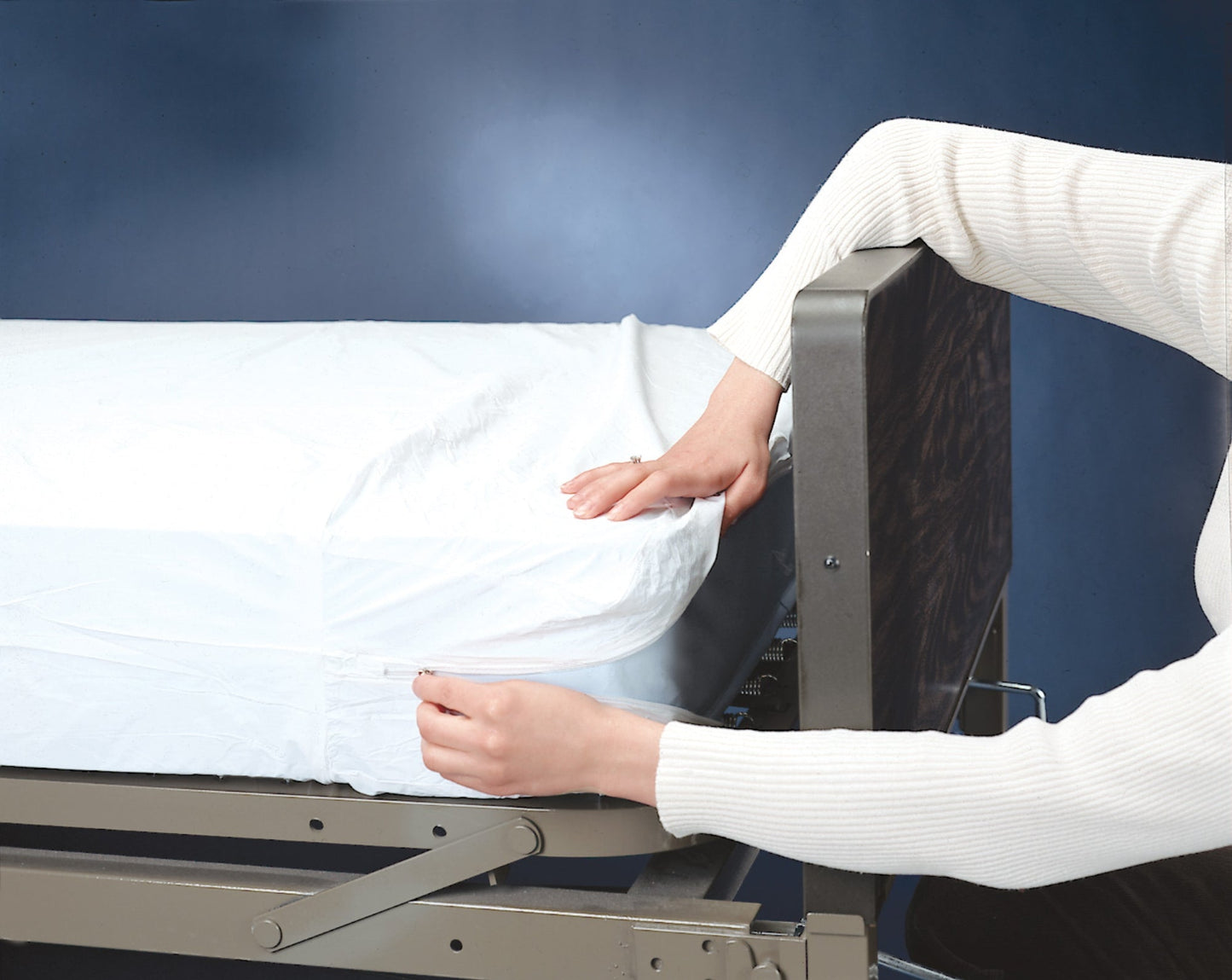 Graham Field Plastic Zippered Cover Encloses Mattress Completely - 76"