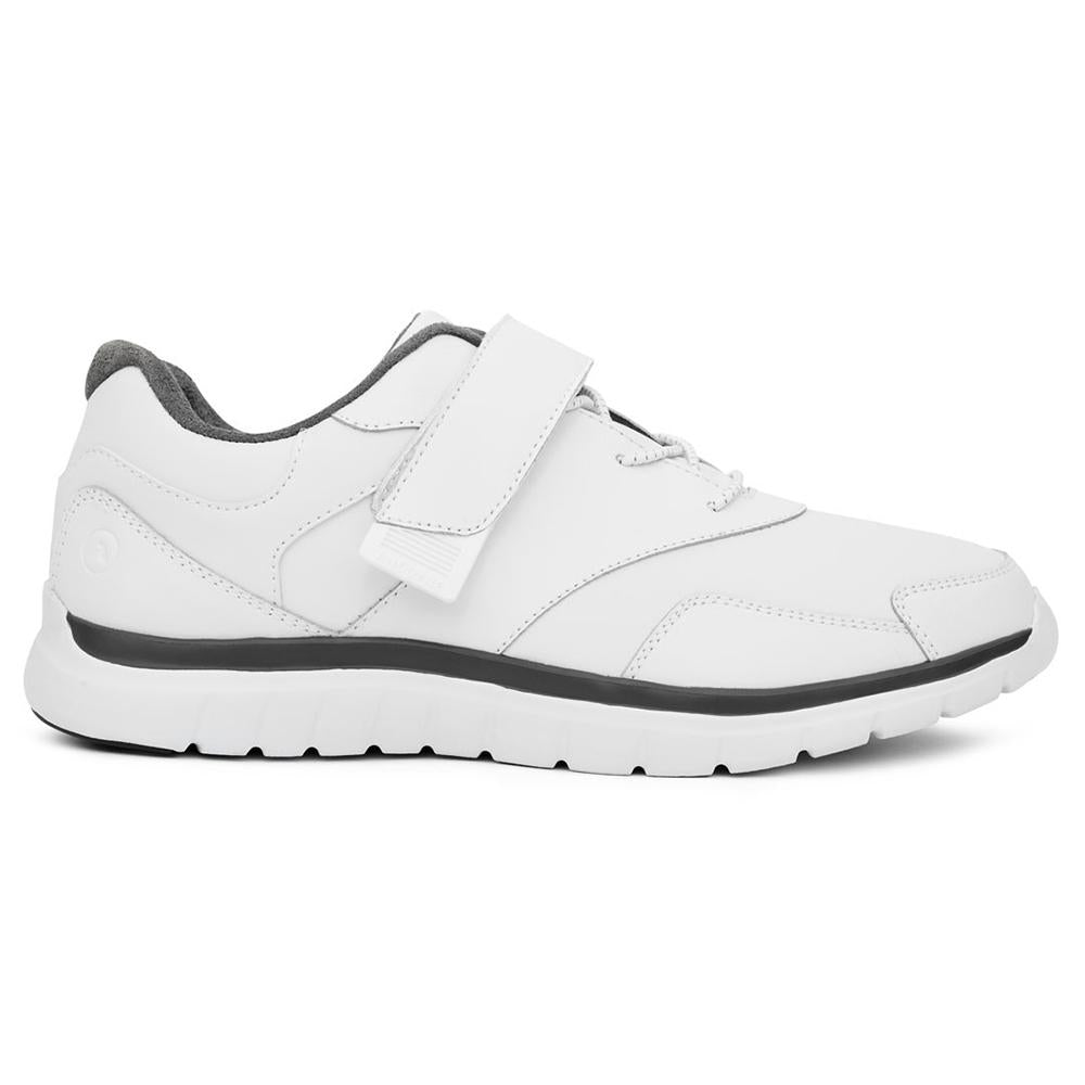 M038_White