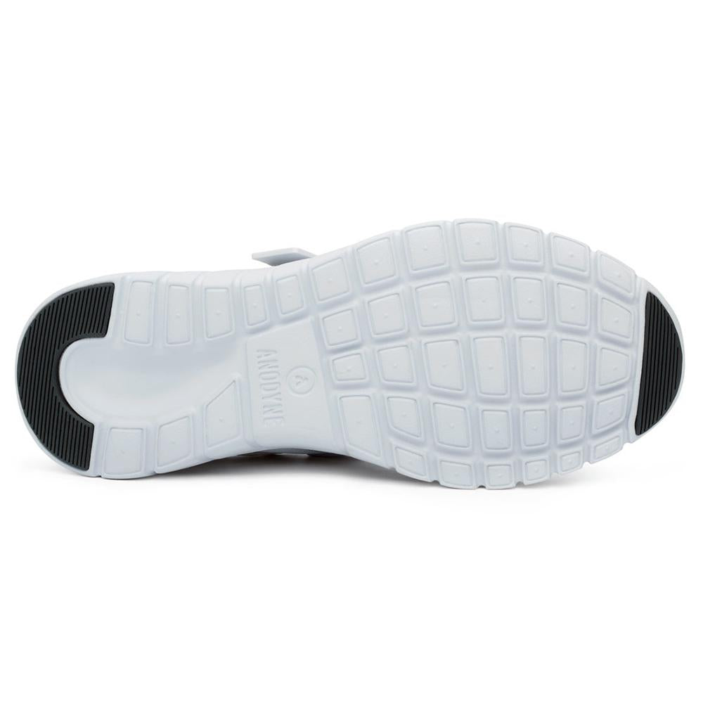 W031_White_4