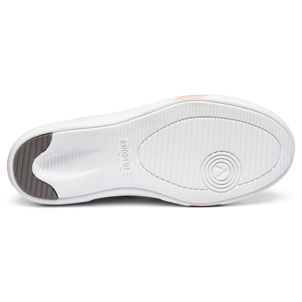 W093_White_4